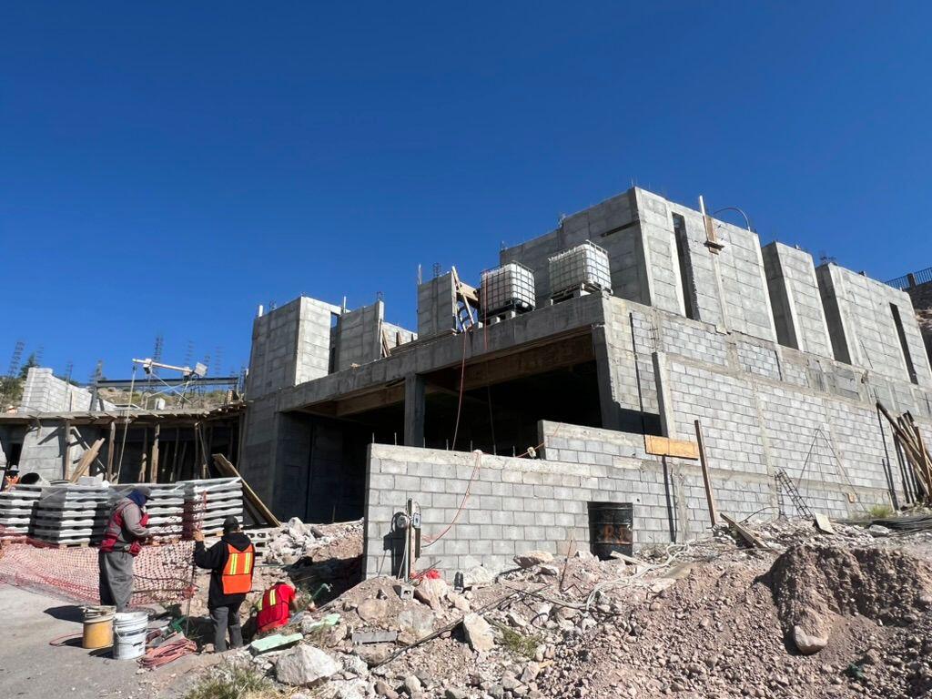 Construcción de muros de block térmico